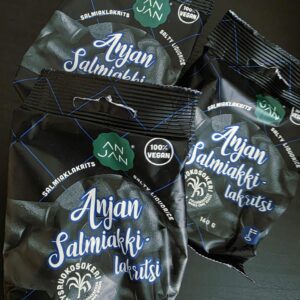 Suomalaista salmiakkilakua
