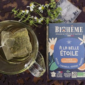 Yrttitee 'A la belle étoile'