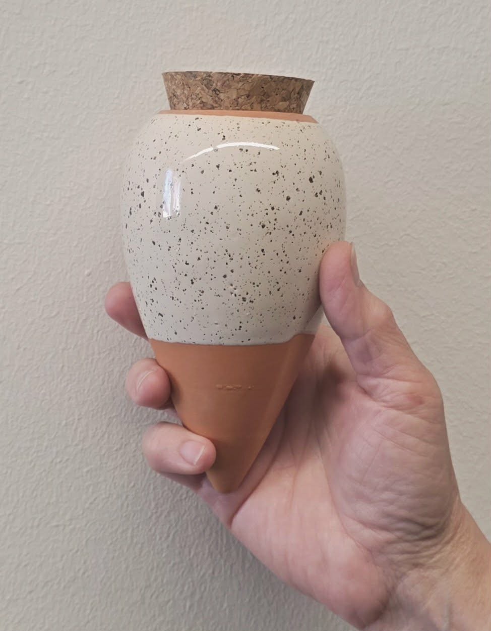 Olla, ruukkukasvien kasteluun